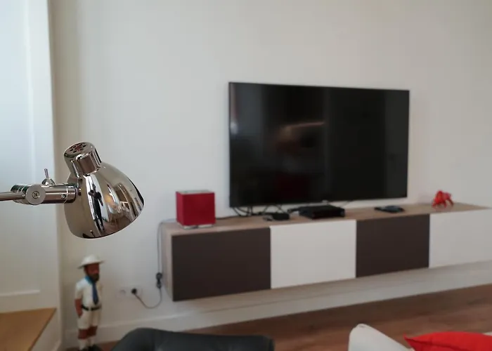 Marques Modern Art Apartment